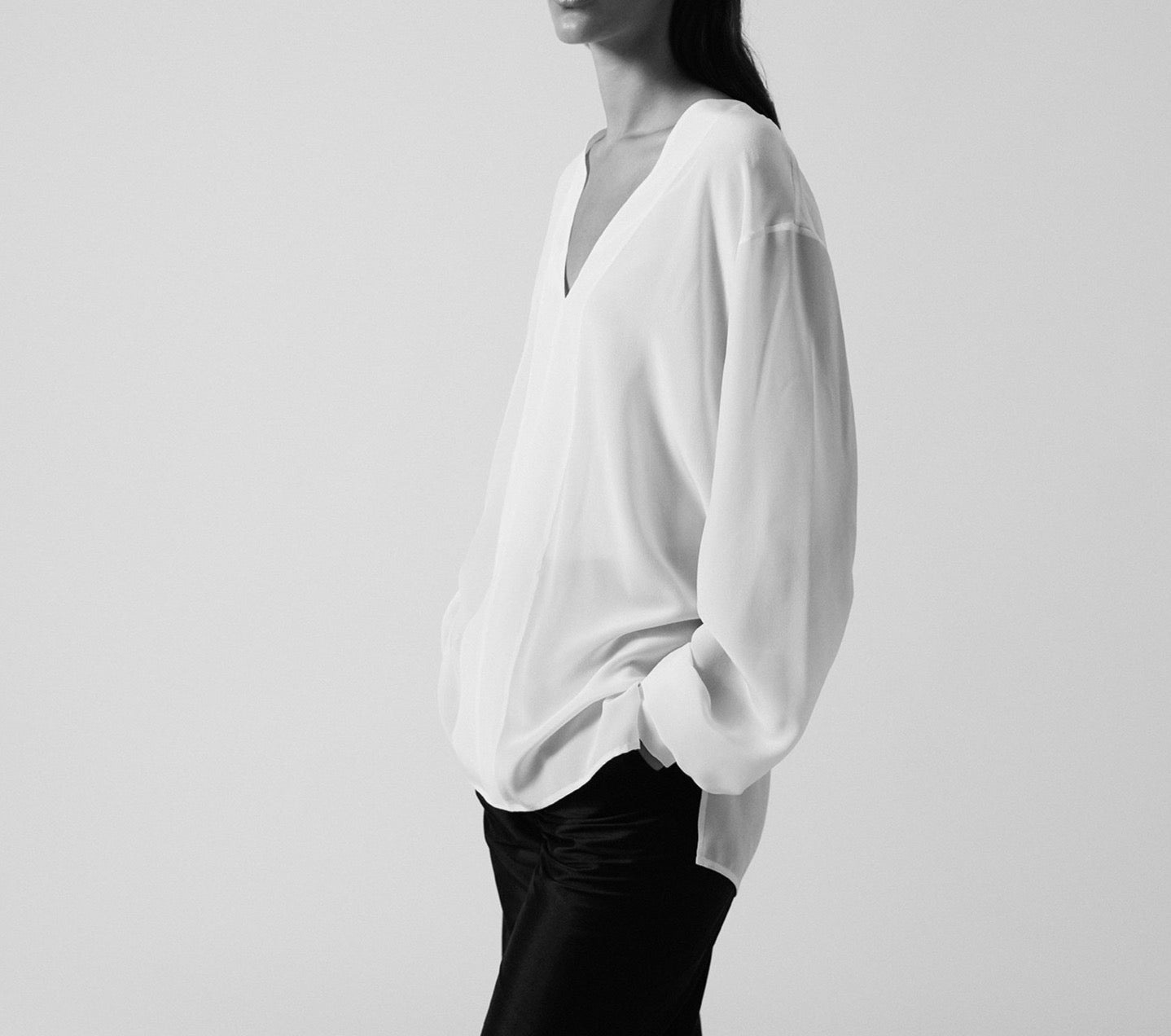 Julia Leifert, organic Ahimsa silk, womens blouse, Tunic Alaya, natural white, bio seide, Damen Bluse, elegant, nachhaltig, sustainable 